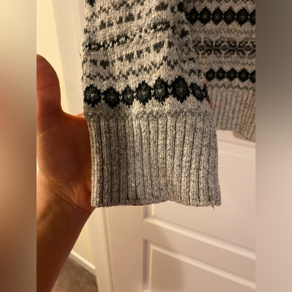 Goodfellow & Co. Men's Standard Fit Jacquard Sweater, Gravel Gray - Size Large - Picture 6 of 10